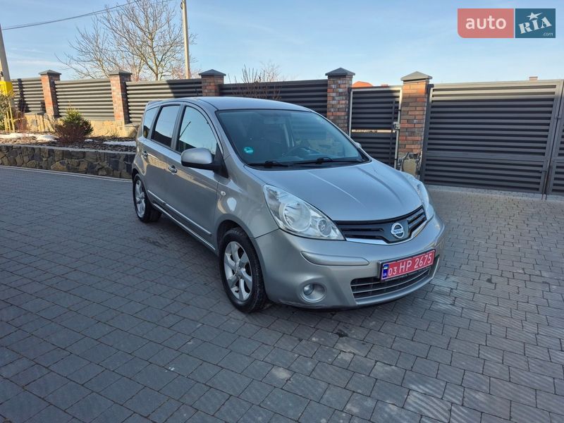 Хэтчбек Nissan Note 2010 в Луцке
