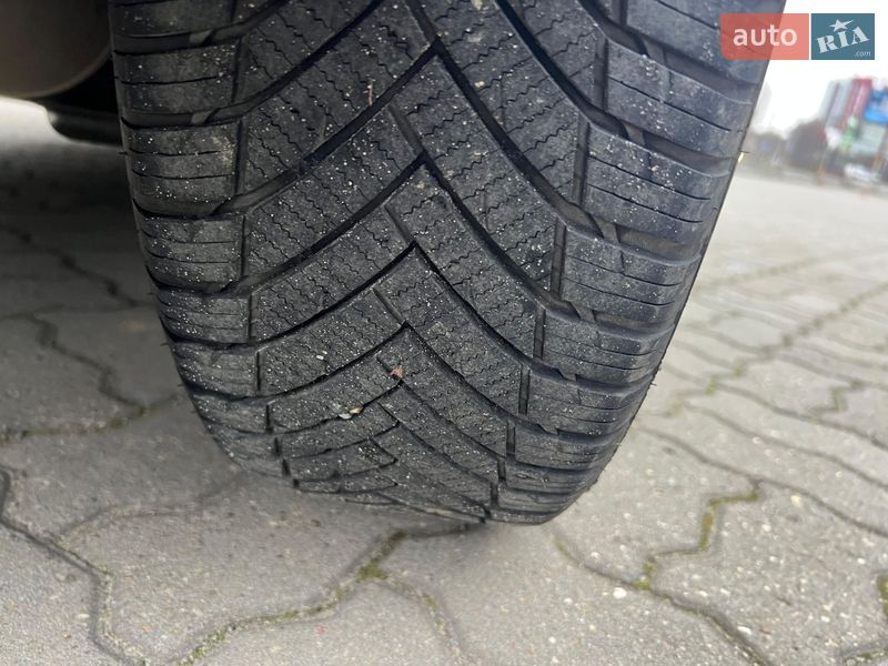 Хетчбек Nissan Note 2013 в Луцьку