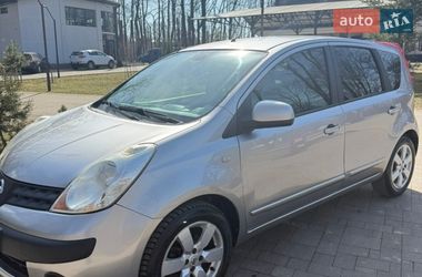 Хетчбек Nissan Note 2007 в Долині
