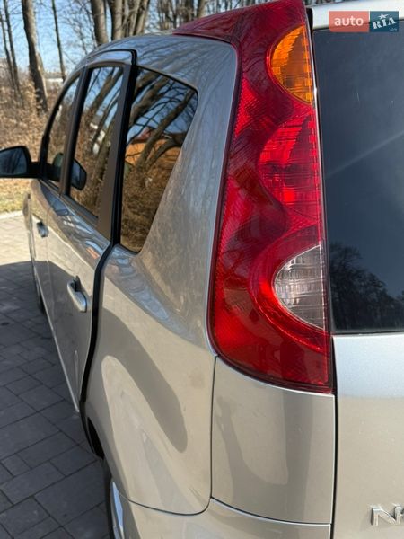 Хетчбек Nissan Note 2007 в Долині