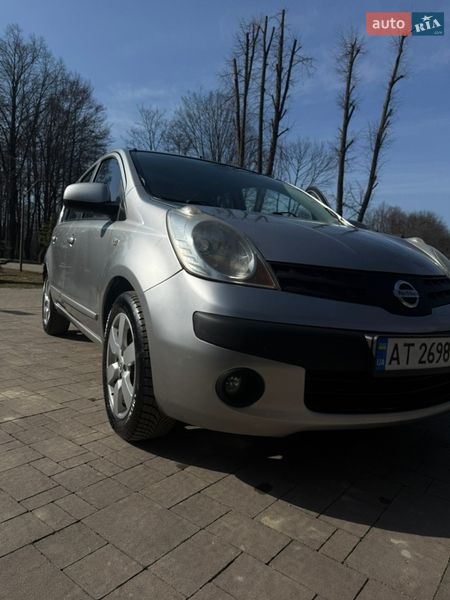 Хетчбек Nissan Note 2007 в Долині