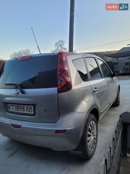 Хетчбек Nissan Note 2009 в Снятині