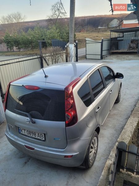 Хетчбек Nissan Note 2009 в Снятині