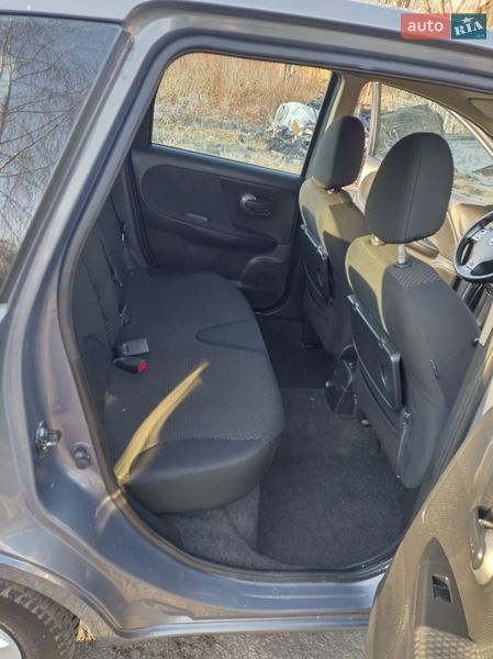 Хетчбек Nissan Note 2006 в Луцьку