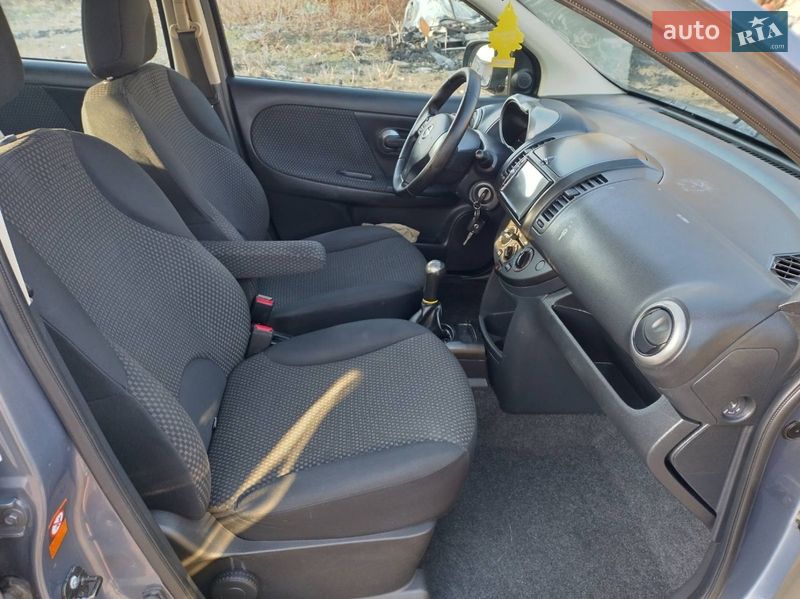 Хетчбек Nissan Note 2006 в Луцьку