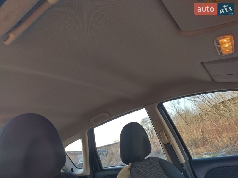 Хетчбек Nissan Note 2006 в Луцьку