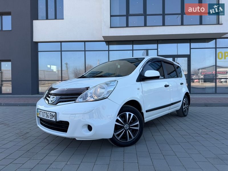 Хэтчбек Nissan Note 2013 в Ивано-Франковске
