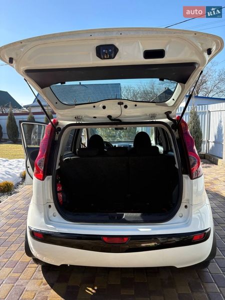 Хэтчбек Nissan Note 2011 в Киеве