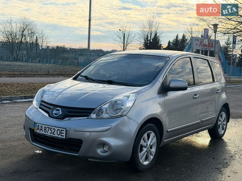2013 Nissan Note, VIN SJNFAAE11U2222256:plate — фото 1 (autoria)