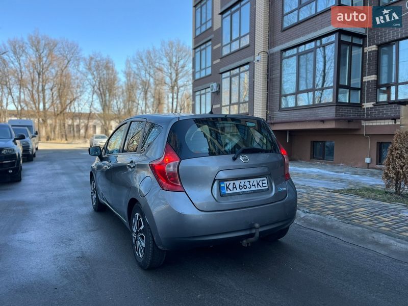 Хэтчбек Nissan Note 2013 в Чернигове