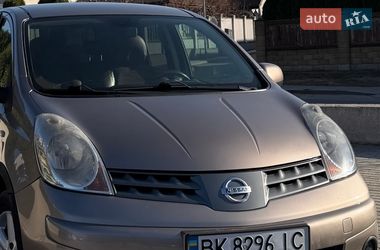 Хэтчбек Nissan Note 2008 в Ровно