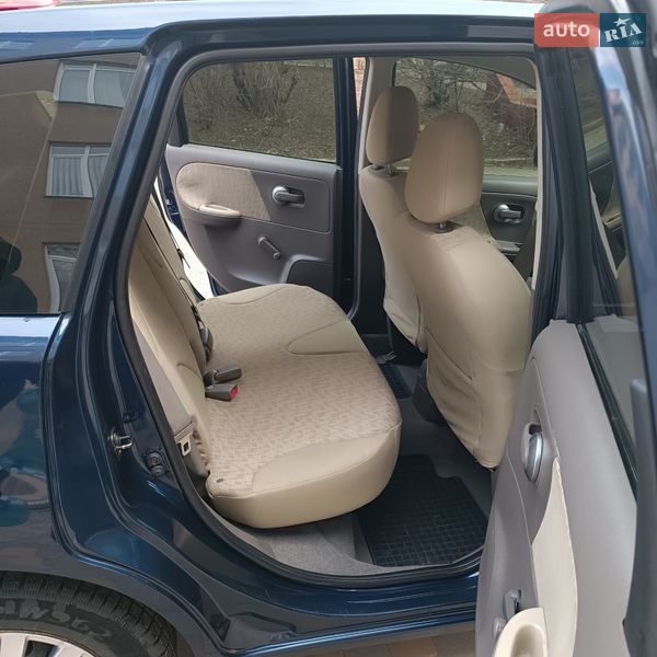 Хэтчбек Nissan Note 2006 в Одессе