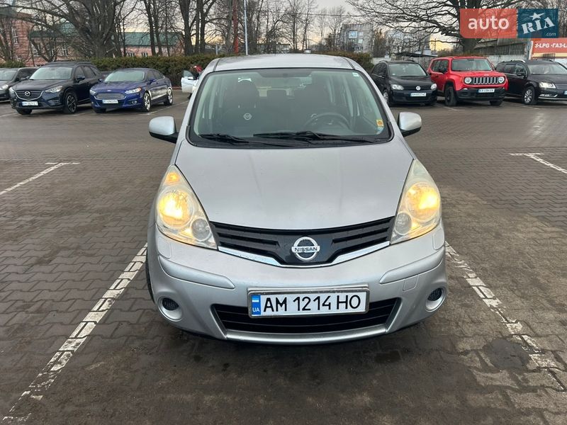 Хетчбек Nissan Note 2009 в Житомирі