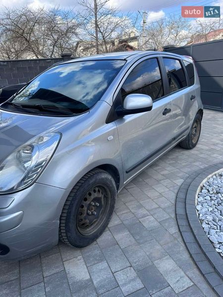 Хэтчбек Nissan Note 2008 в Ивано-Франковске