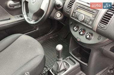 Хэтчбек Nissan Note 2008 в Запорожье