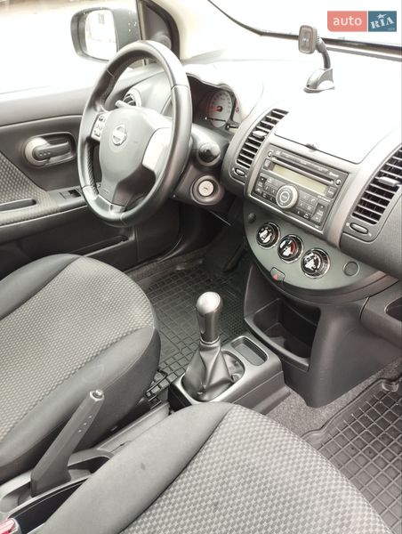 Хэтчбек Nissan Note 2008 в Запорожье