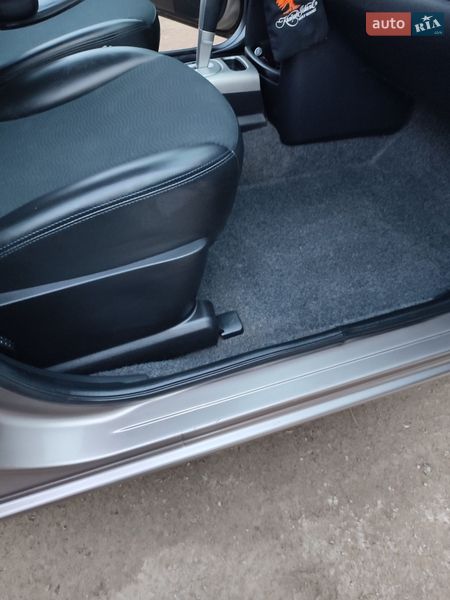 Хэтчбек Nissan Note 2013 в Фастове