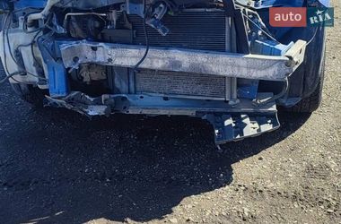 Хетчбек Nissan Note 2006 в Чернівцях