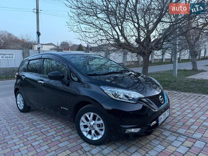 Хэтчбек Nissan Note 2018 в Одессе