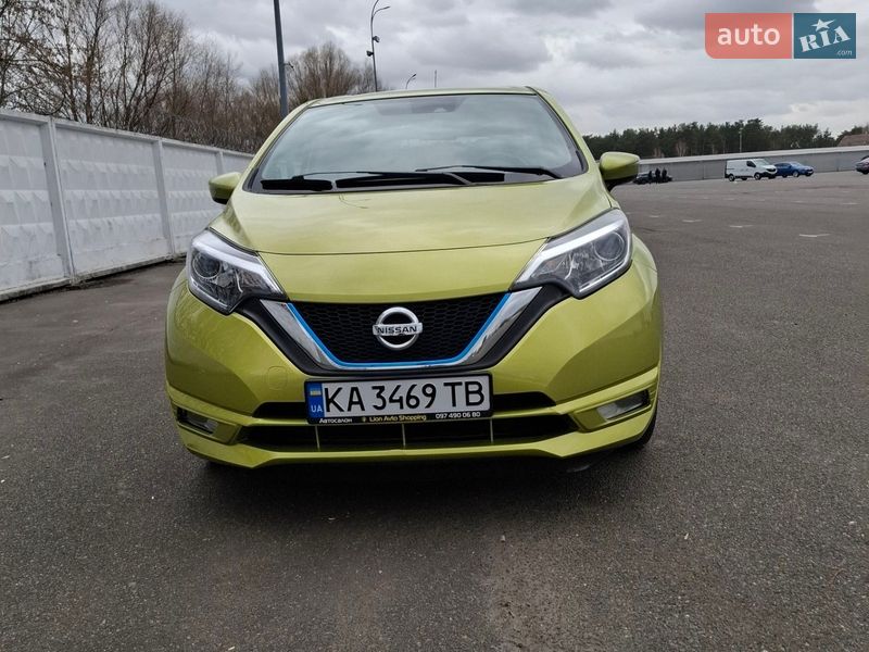 Хетчбек Nissan Note 2018 в Києві фото Хетчбек Nissan Note 2018 в Києві