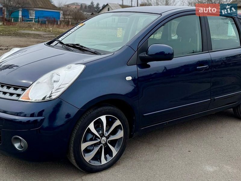 Хэтчбек Nissan Note 2008 в Умани