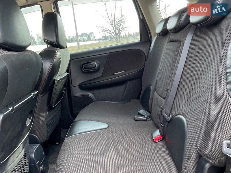 Хэтчбек Nissan Note 2008 в Киеве
