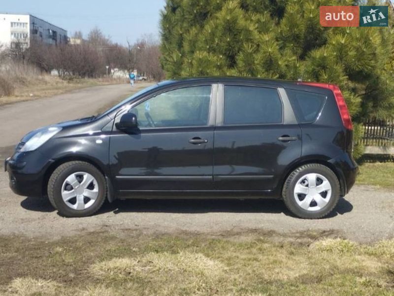 Хэтчбек Nissan Note 2008 в Сумах