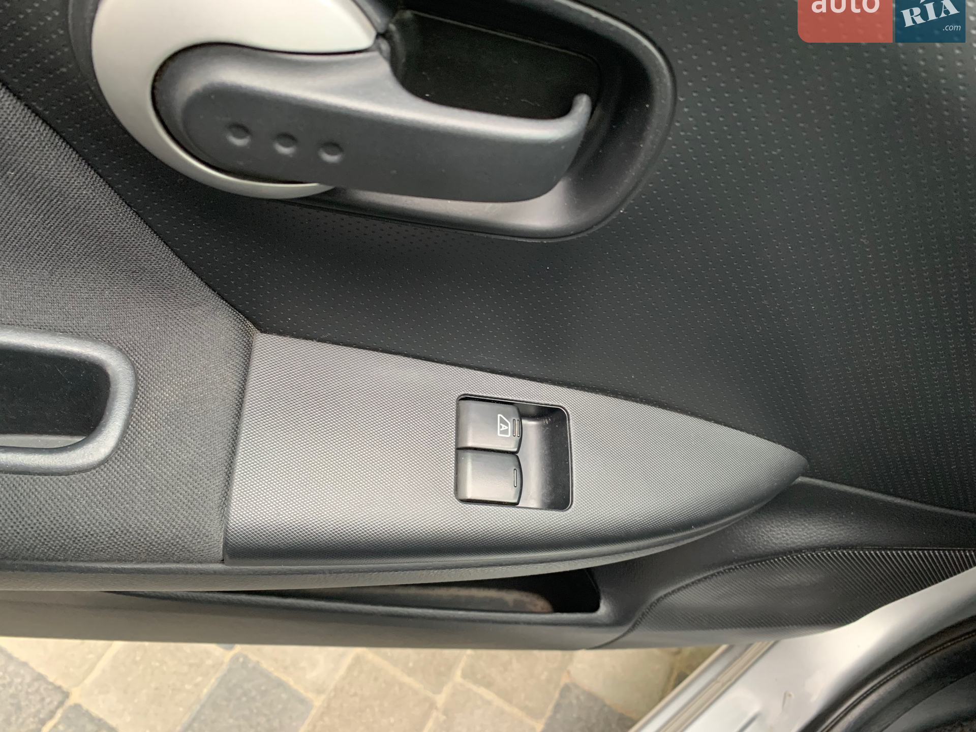 2011 Nissan Note - мініатюра 2