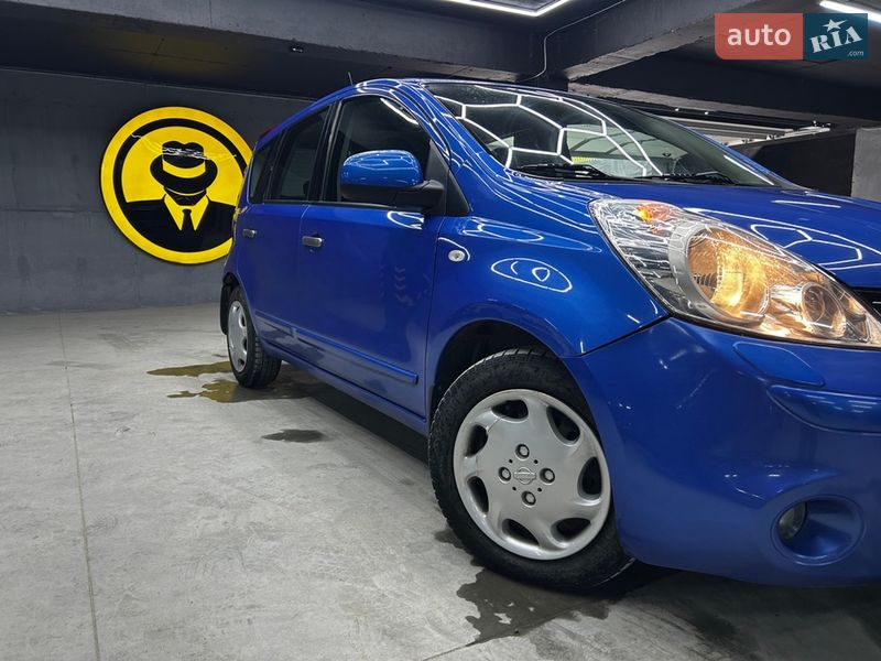Хэтчбек Nissan Note 2011 в Черновцах