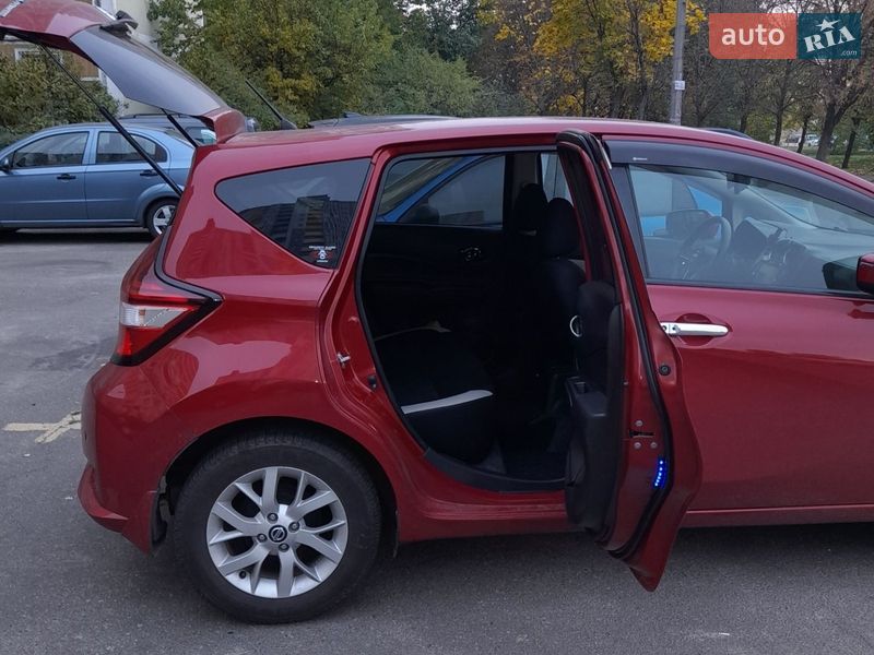 Хэтчбек Nissan Note 2018 в Киеве