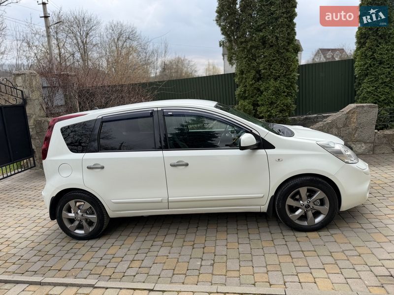Хетчбек Nissan Note 2011 в Хмельницькому