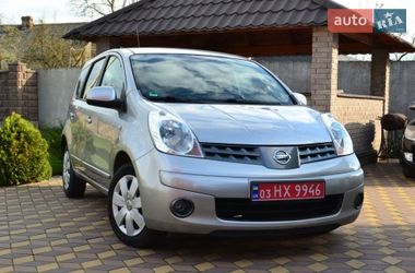 Хэтчбек Nissan Note 2008 в Сарнах
