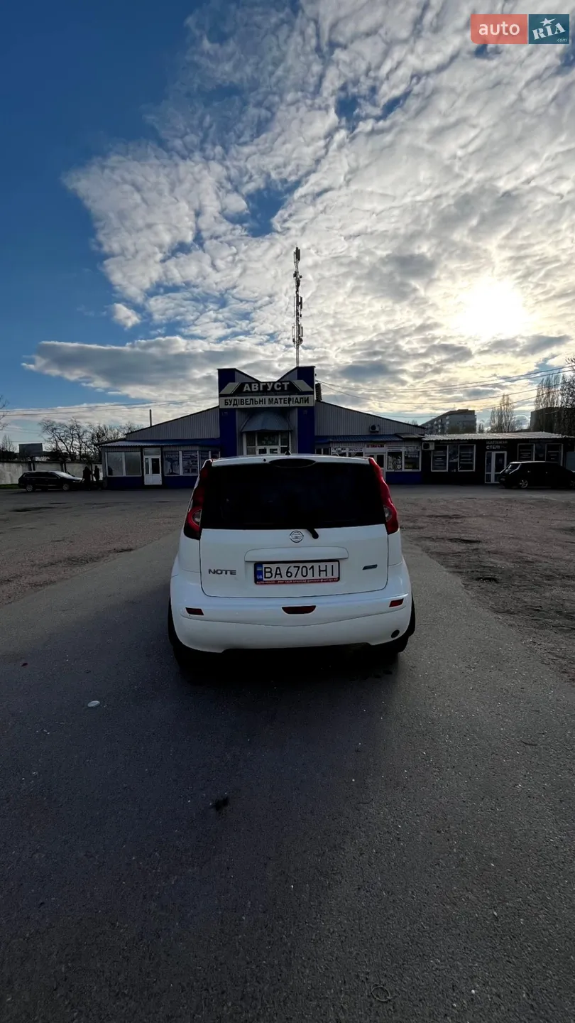 2011 Nissan Note - мініатюра 4