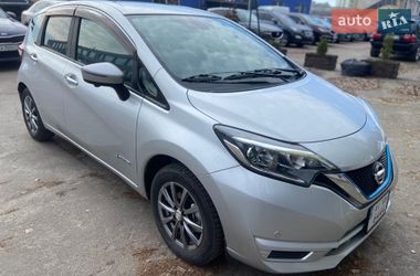 Хэтчбек Nissan Note 2017 в Киеве