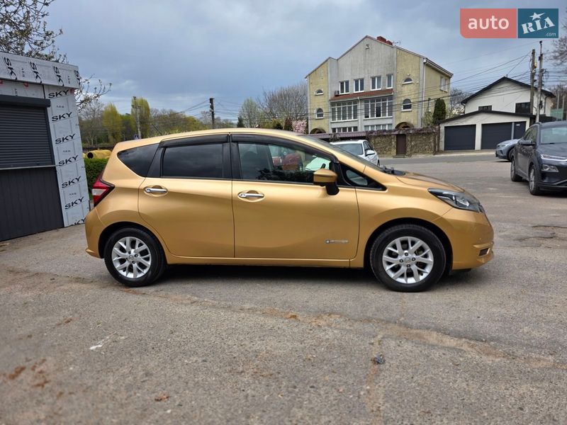 Хэтчбек Nissan Note 2017 в Одессе