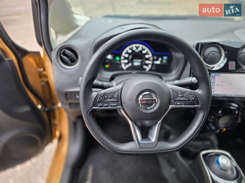Хэтчбек Nissan Note 2017 в Одессе