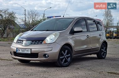 Хэтчбек Nissan Note 2006 в Ровно