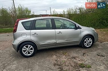 Хетчбек Nissan Note 2010 в Шептицькому