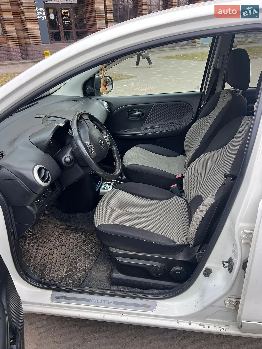 2010 Nissan Note - мініатюра 7
