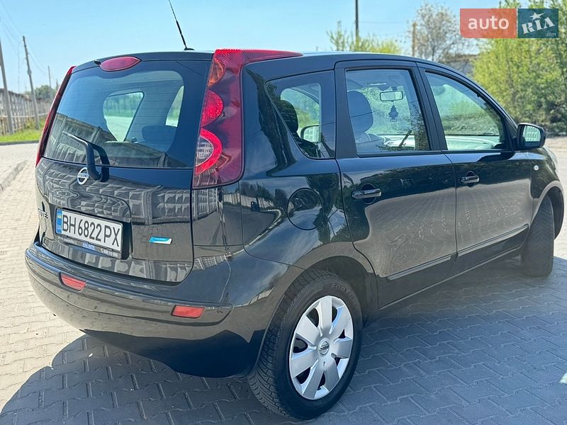 Хэтчбек Nissan Note 2009 в Хмельницком