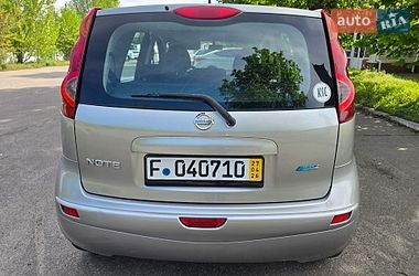 Хэтчбек Nissan Note 2011 в Киеве