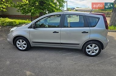 Хэтчбек Nissan Note 2011 в Киеве