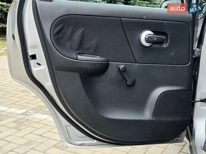 Хетчбек Nissan Note 2012 в Харкові