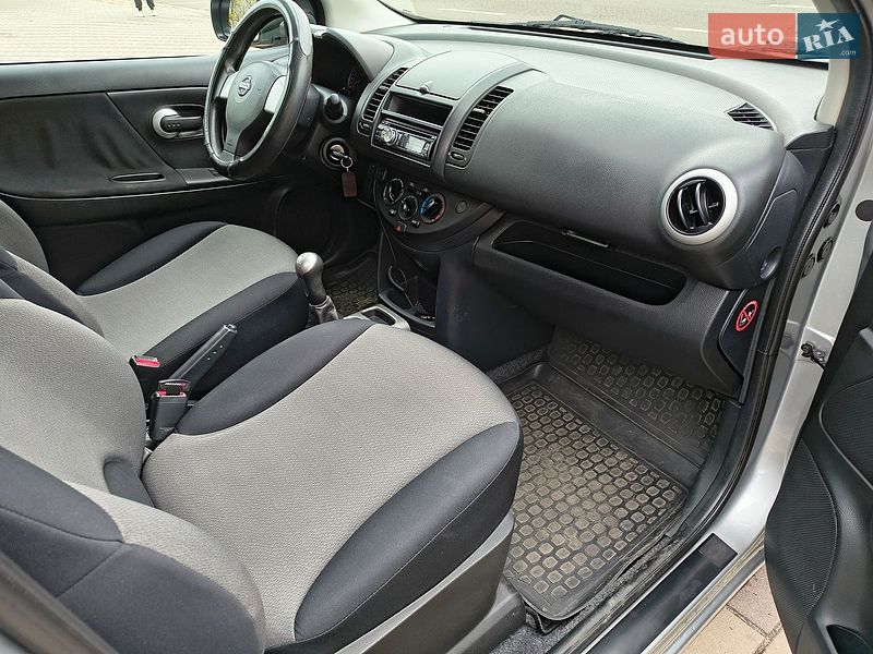 Хетчбек Nissan Note 2011 в Києві фото 14 Хетчбек Nissan Note 2011 в Києві