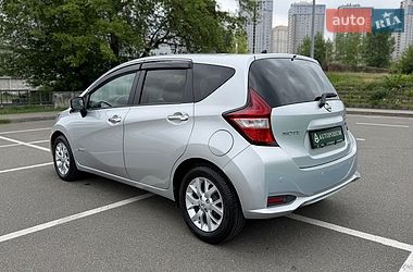 Хэтчбек Nissan Note 2016 в Киеве