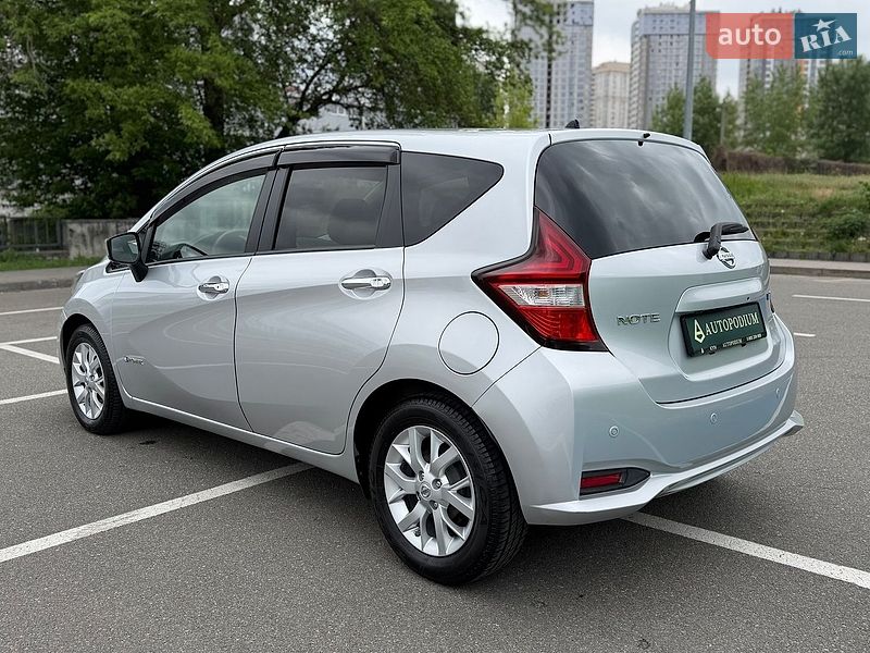 Хэтчбек Nissan Note 2016 в Киеве