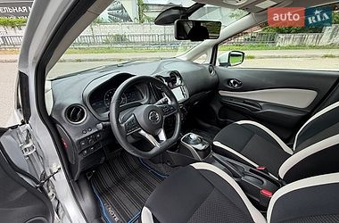 Хэтчбек Nissan Note 2016 в Киеве