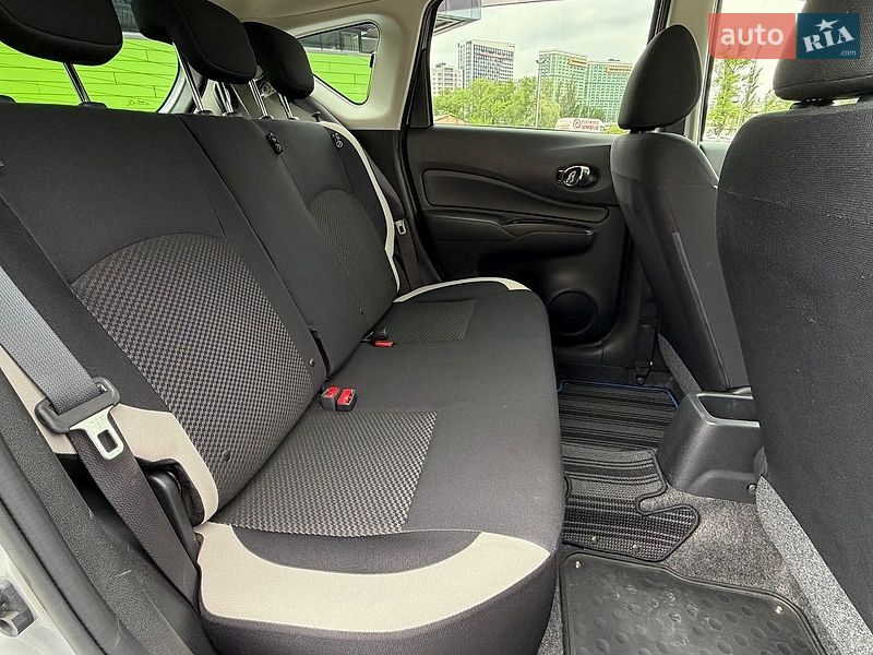 Хэтчбек Nissan Note 2016 в Киеве