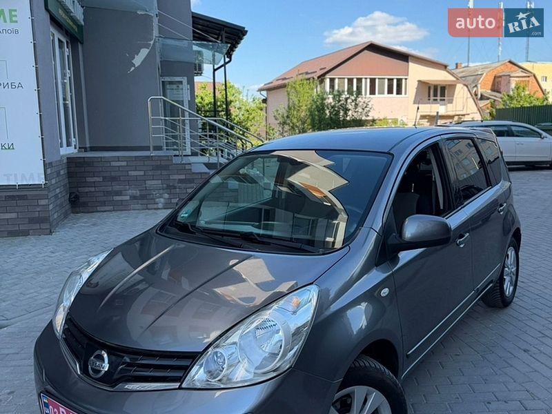 Хэтчбек Nissan Note 2011 в Виннице