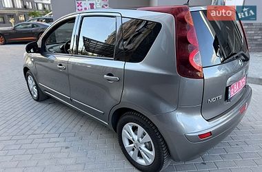 Хэтчбек Nissan Note 2011 в Виннице